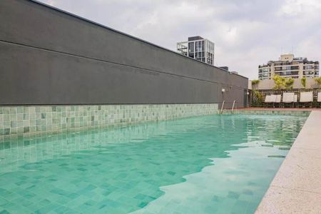 Studio para alugar com 26m², 1 quarto e sem vagaPiscina