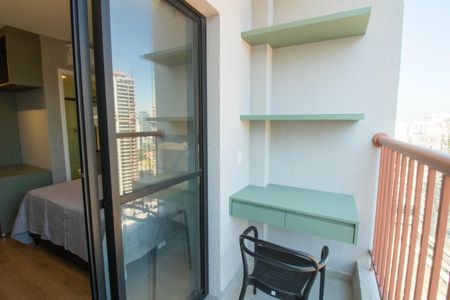 Varanda de kitnet/studio para alugar com 1 quarto, 32m² em Jardim das Acacias, São Paulo