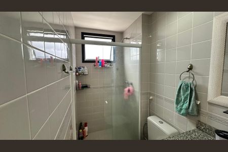 Apartamento à venda com 81m², 3 quartos e sem vagaBanheiro da Suíte