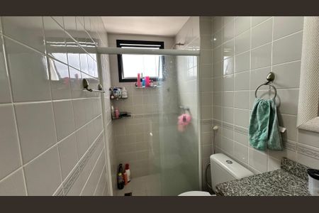Apartamento à venda com 81m², 3 quartos e sem vagaBanheiro da Suíte