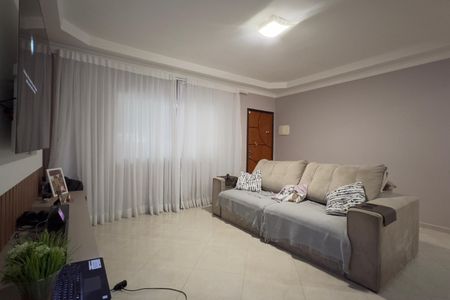 Sala de casa à venda com 3 quartos, 250m² em Jardim Santa Clara, Guarulhos