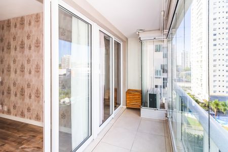 Sacada de apartamento à venda com 2 quartos, 56m² em Lapa, São Paulo