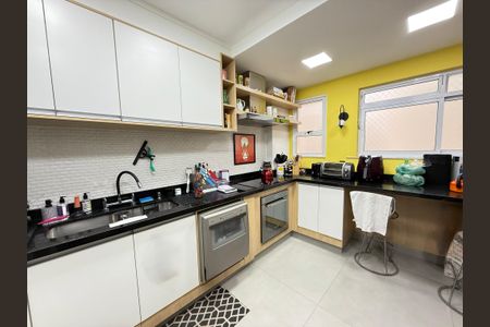 Apartamento à venda com 115m², 3 quartos e 2 vagas Apartamento à venda com 115m², 3 quartos e 2 vagasCozinha