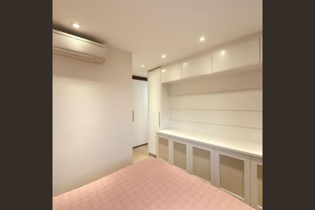 Apartamento à venda com 115m², 3 quartos e 2 vagas Apartamento à venda com 115m², 3 quartos e 2 vagasQuarto