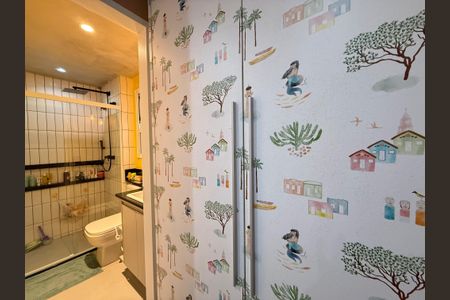 Apartamento à venda com 115m², 3 quartos e 2 vagas Apartamento à venda com 115m², 3 quartos e 2 vagasBanheiro