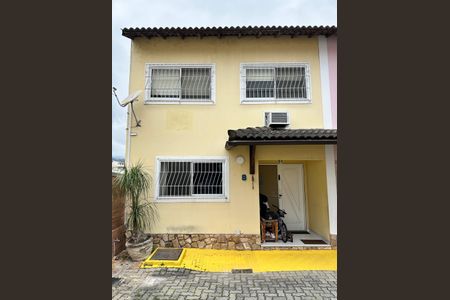 Casa à venda com 125m², 3 quartos e 1 vagaFachada