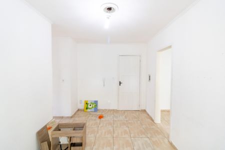 Sala de apartamento à venda com 2 quartos, 50m² em Vila Nova, Porto Alegre