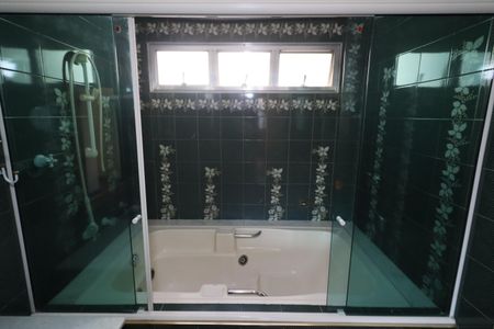 Casa à venda com 240m², 4 quartos e 2 vagasBanheiro da Suíte 1