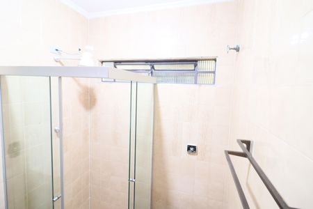 Casa à venda com 240m², 4 quartos e 2 vagasBanheiro da Suíte 2