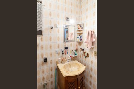 Casa para alugar com 88m², 2 quartos e 1 vaga Casa para alugar com 88m², 2 quartos e 1 vagaBanheiro Social