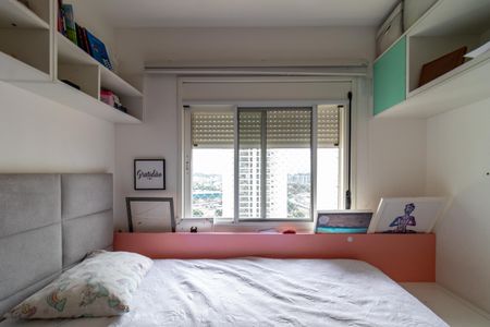 Apartamento à venda com 148m², 4 quartos e 2 vagasQuarto 2