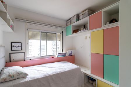 Apartamento à venda com 148m², 4 quartos e 2 vagasQuarto 2