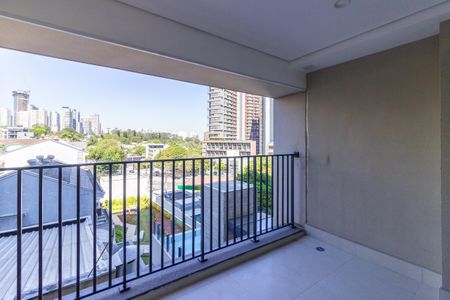 Varanda de kitnet/studio à venda com 1 quarto, 27m² em Sumaré, São Paulo