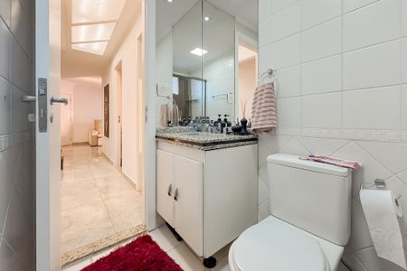 Apartamento à venda com 98m², 3 quartos e 2 vagasBanheiro Social