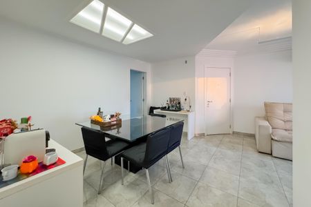 Apartamento à venda com 98m², 3 quartos e 2 vagasSala