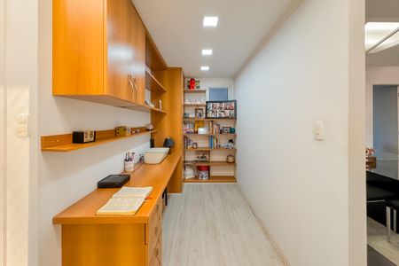 Apartamento à venda com 98m², 3 quartos e 2 vagasEscritório