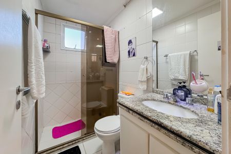 Apartamento à venda com 98m², 3 quartos e 2 vagasBanheiro da Suíte