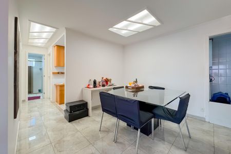 Apartamento à venda com 98m², 3 quartos e 2 vagasSala