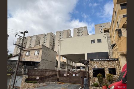 Apartamento para alugar com 50m², 2 quartos e 1 vagaFachada e portaria