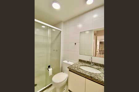 Apartamento à venda com 57m², 2 quartos e 1 vaga Apartamento à venda com 57m², 2 quartos e 1 vagaBanheiro da Suíte