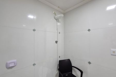 Casa para alugar com 219m², 3 quartos e 2 vagasBanheiro Social 2