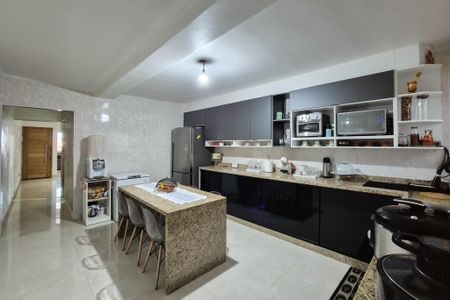 Casa para alugar com 219m², 3 quartos e 2 vagasCozinha