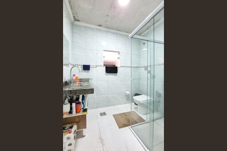 Casa para alugar com 219m², 3 quartos e 2 vagasBanheiro social 1