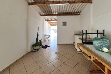 Casa para alugar com 219m², 3 quartos e 2 vagasÁrea de Serviço 2