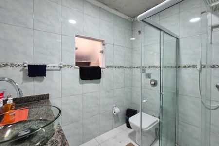 Casa para alugar com 219m², 3 quartos e 2 vagasBanheiro social 1