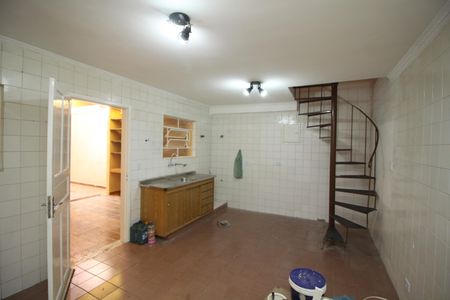 Casa para alugar com 178m², 3 quartos e 2 vagasCozinha da Edícula
