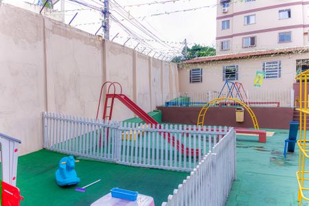 Apartamento para alugar com 50m², 2 quartos e 1 vaga Apartamento para alugar com 50m², 2 quartos e 1 vagaÁrea comum - Playground