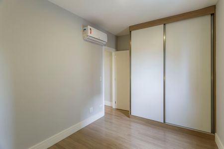 Apartamento à venda com 64m², 2 quartos e 1 vagaQuarto 2