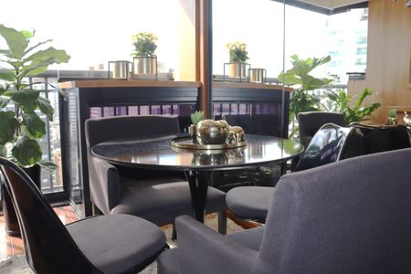 Apartamento à venda com 59m², 2 quartos e 1 vagaVaranda