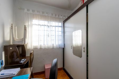 Casa à venda com 180m², 3 quartos e 2 vagas Casa à venda com 180m², 3 quartos e 2 vagasQuarto 3