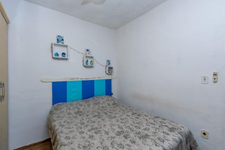 Casa à venda com 180m², 3 quartos e 2 vagas Casa à venda com 180m², 3 quartos e 2 vagasQuarto 2