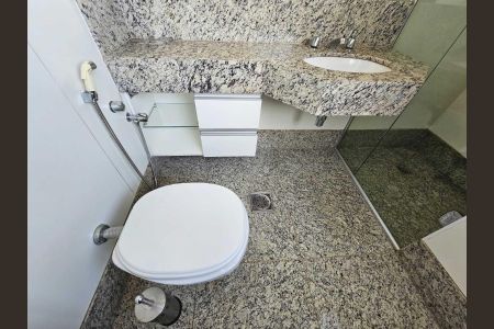 Apartamento para alugar com 80m², 2 quartos e 2 vagas