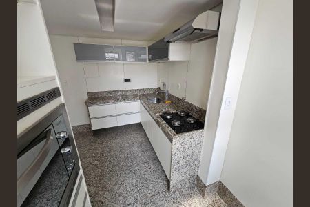 Apartamento para alugar com 80m², 2 quartos e 2 vagas