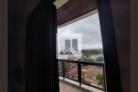 Apartamento à venda com 125m², 3 quartos e 2 vagasVaranda