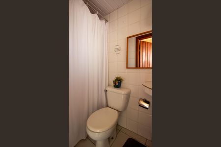 Casa de condomínio à venda com 191m², 4 quartos e 3 vagas Casa de condomínio à venda com 191m², 4 quartos e 3 vagasLavabo