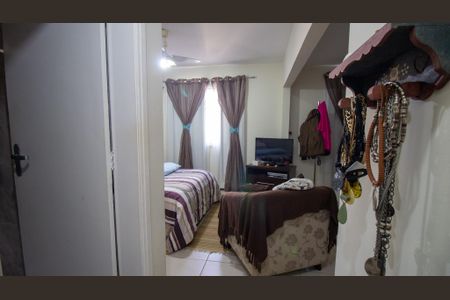 Casa de condomínio à venda com 191m², 4 quartos e 3 vagas Casa de condomínio à venda com 191m², 4 quartos e 3 vagasSuite