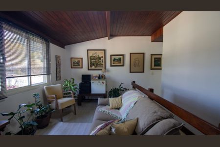 Casa de condomínio à venda com 191m², 4 quartos e 3 vagas Casa de condomínio à venda com 191m², 4 quartos e 3 vagasSala 2