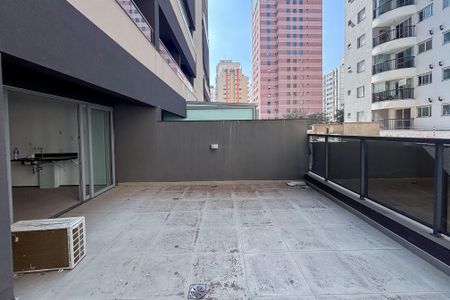 Studio à venda com 47m², 1 quarto e sem vagaVaranda