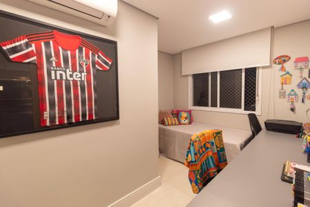 Apartamento à venda com 181m², 4 quartos e 2 vagasQuarto 2