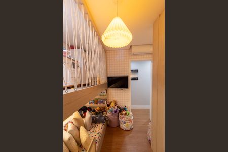 Apartamento à venda com 181m², 4 quartos e 2 vagasQuarto 1