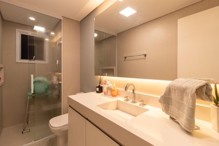 Apartamento à venda com 181m², 4 quartos e 2 vagasBanheiro Social