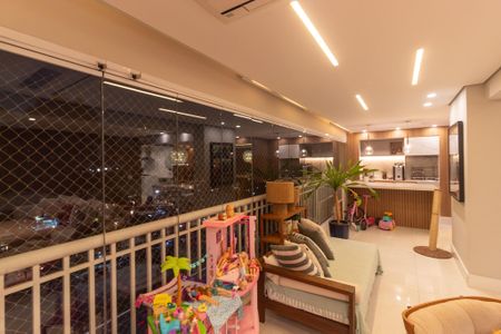 Apartamento à venda com 181m², 4 quartos e 2 vagasVaranda gourmet