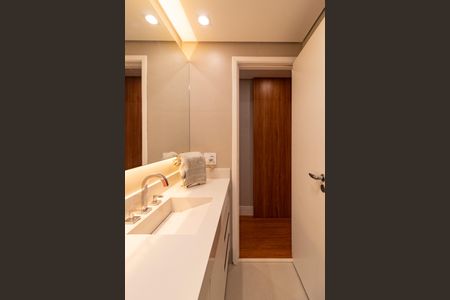 Apartamento à venda com 181m², 4 quartos e 2 vagasBanheiro Social