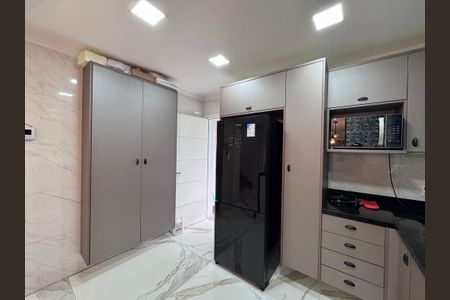 Casa de condomínio para alugar com 400m², 5 quartos e 2 vagasCozinha