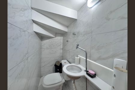 Casa de condomínio para alugar com 400m², 5 quartos e 2 vagasLavabo