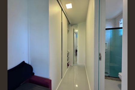 Casa de condomínio para alugar com 400m², 5 quartos e 2 vagasSuite 2 - Closet